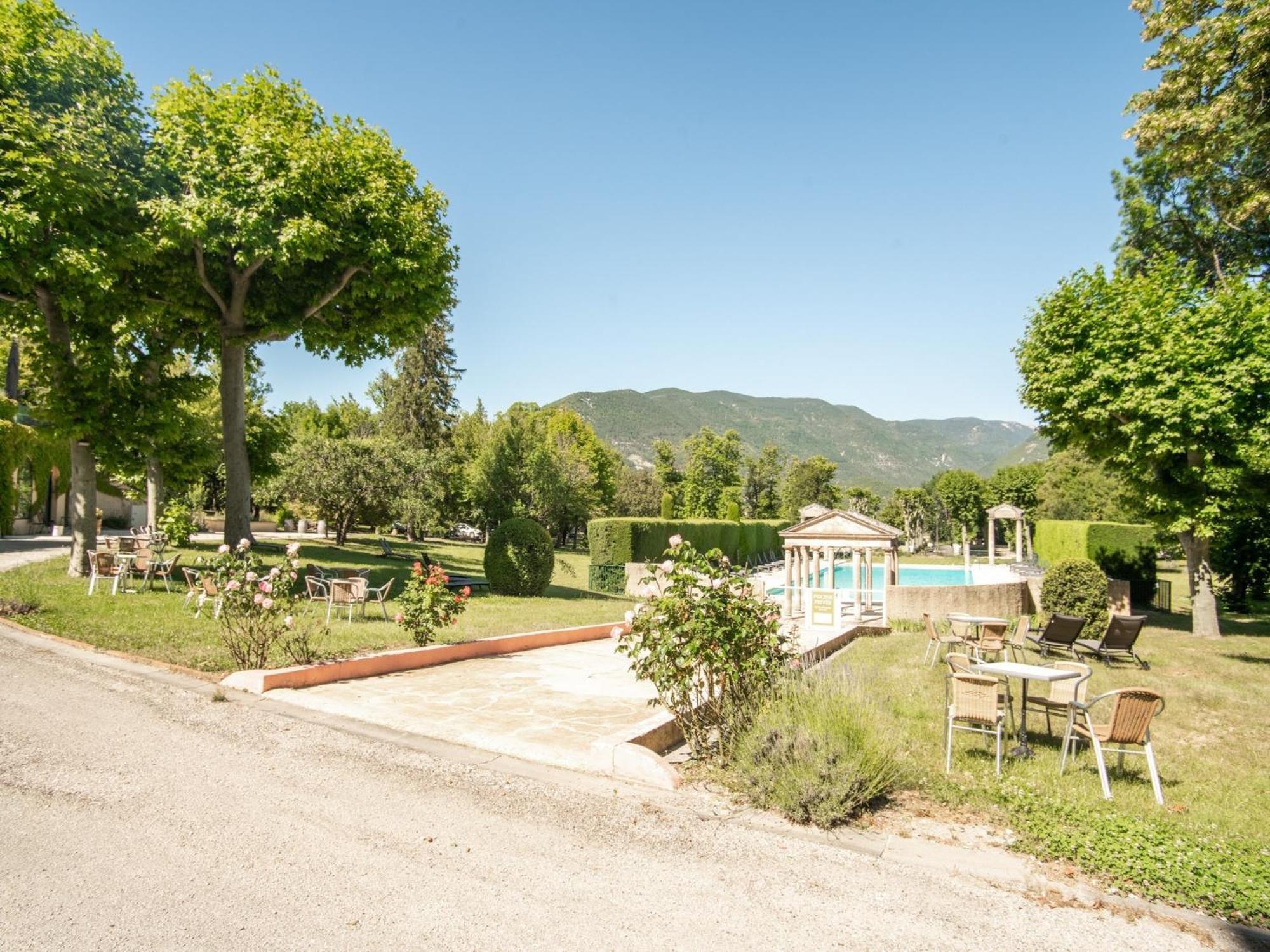 Cozy Apartment With Swimming Pool Terrace Garden Parking Montbrun-les-Bains Exterior foto